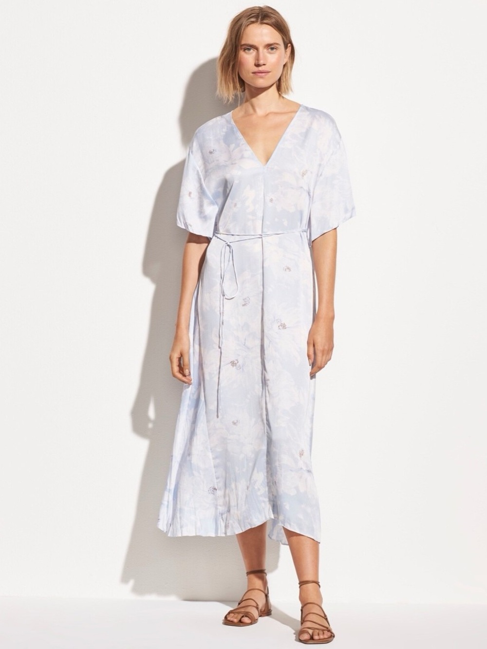 VINCE Painted Magnolia V-Neck Dress in Blue - S
